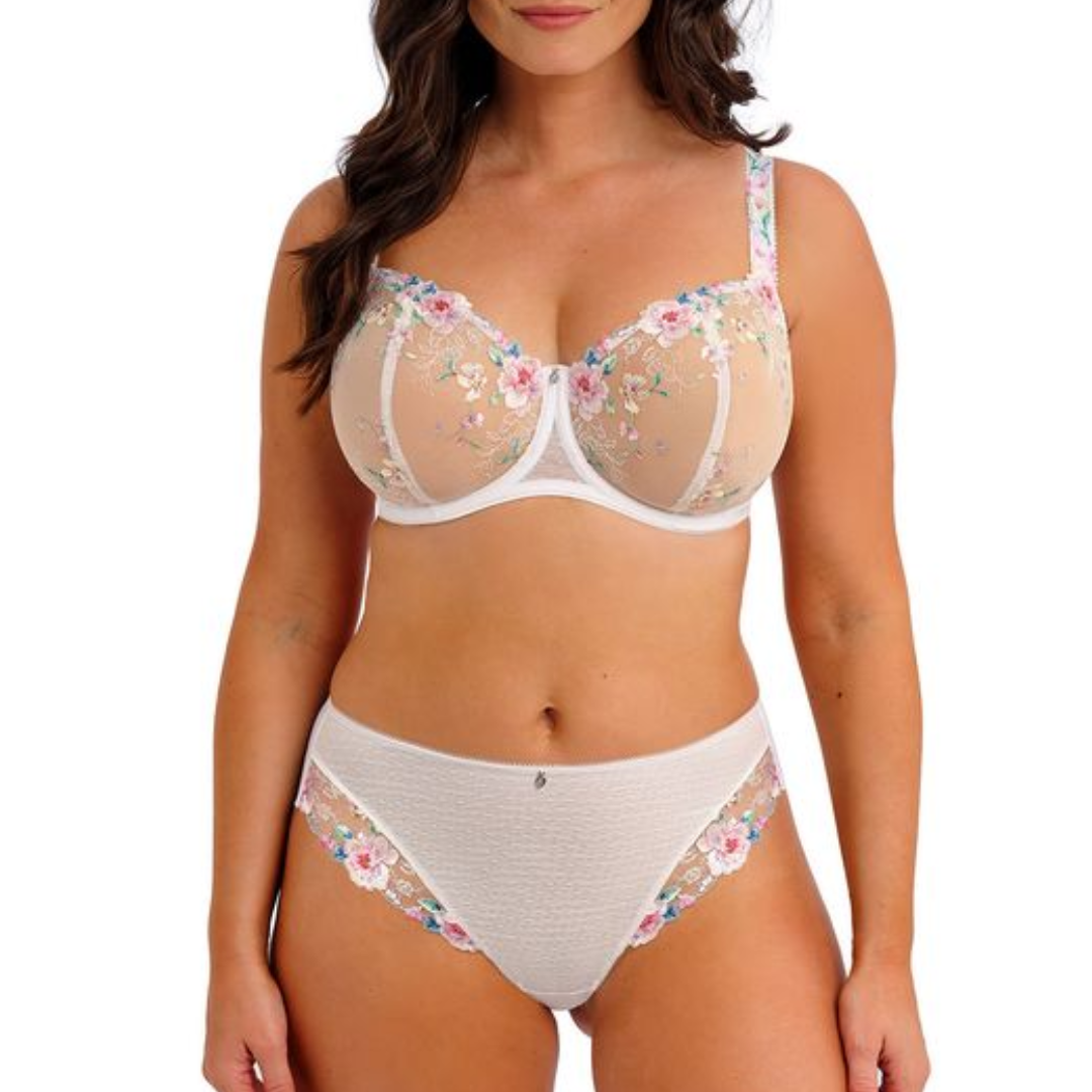 Lillia Thong