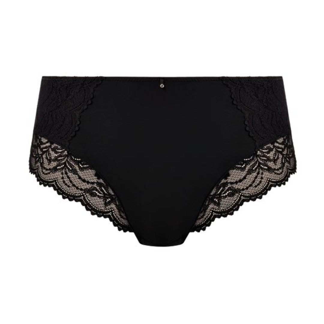 Cesile Full Brief