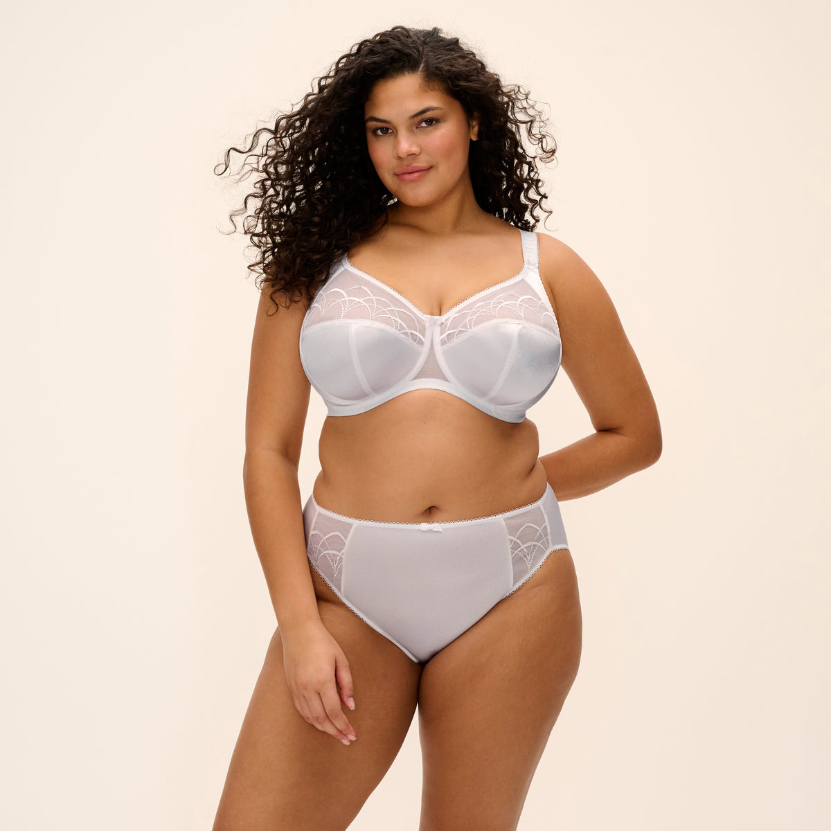 Cate Full Cup Banded Bra in White, front